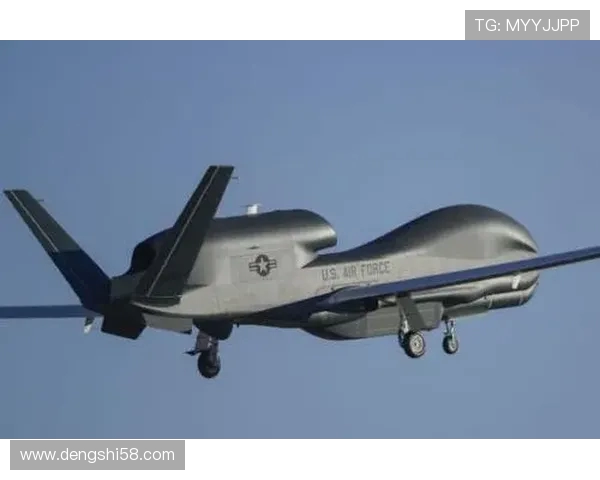 攻击11利剑隐身无人攻击机完成协同作战演练